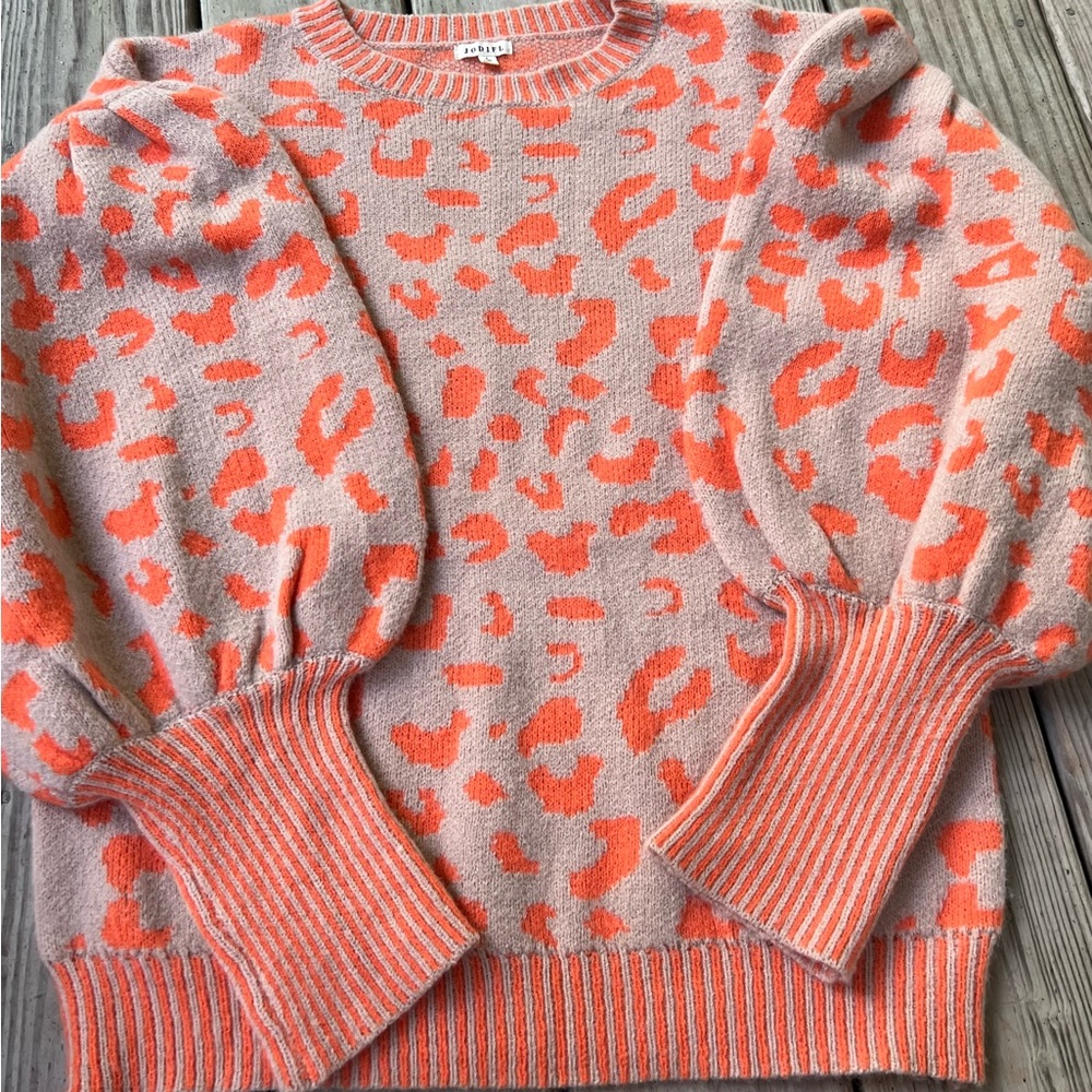 Orange leopard sweater size L